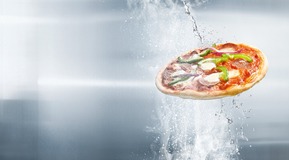 Pizza frozen and cooled with CRYOLINE technology